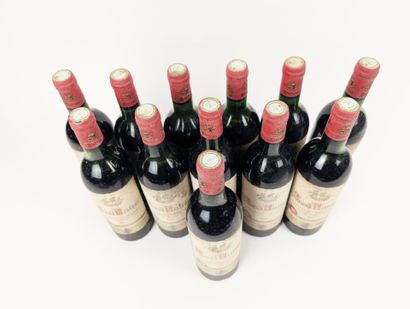12 Bouteilles de GRAND LISTRAC Listrac-Médoc...