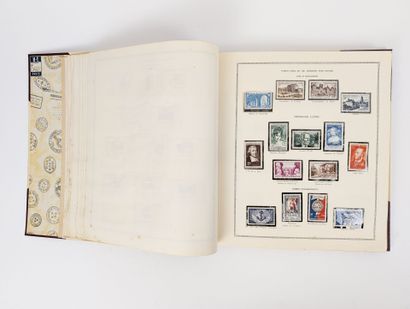 Réunion de deux albums de timbres neuf et...