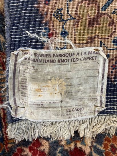 IRAN, Kashmar
Grand tapis en laine nouée...