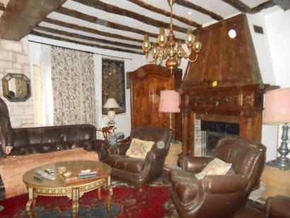 Succession Mme E… 
Bibelots, Mobilier rustique...