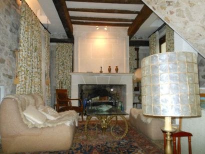 Succession Mme E… 
Bibelots, Mobilier rustique...