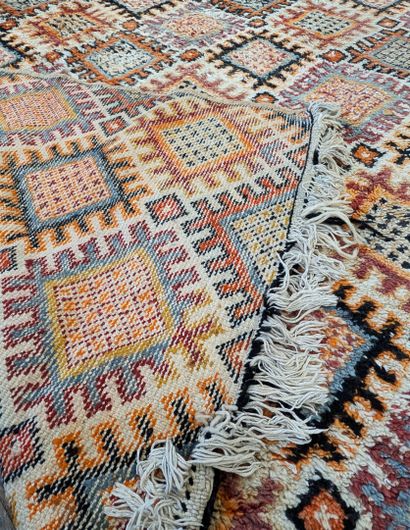MAROC, Boucherouite
Tapis berbère en laine...