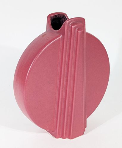 VASE rond en céramique émaillée, la forme...