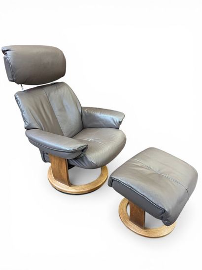 NORDIC EASY CHAIR
Fauteuil relax et son repose...