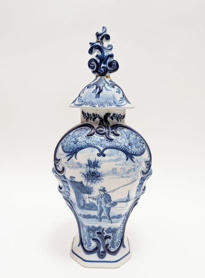 GRAND VASE soliflore en faïence émaillée...
