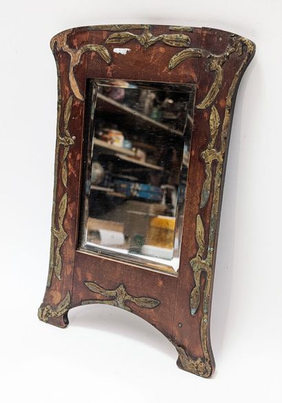 MIROIR en bois de placage à décor en plaquette...