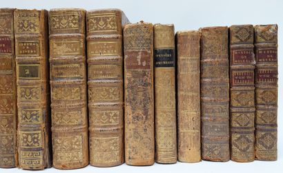 Ensemble d'une quarantaine d'ouvrages anciens...