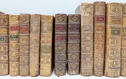 Ensemble d'une quarantaine d'ouvrages anciens...