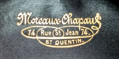 MOREAUX-CHAPAUS
Black top hat. 
In its original...