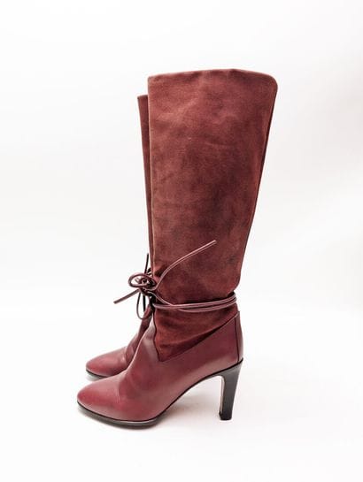CHLOE
Pair of burgundy leather and suede...