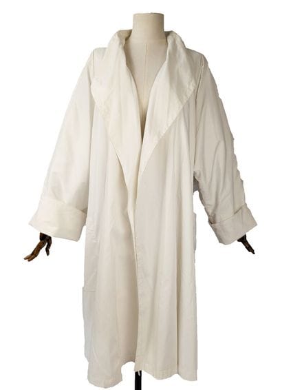 DEJAC
Oversized white raincoat made of polyester...