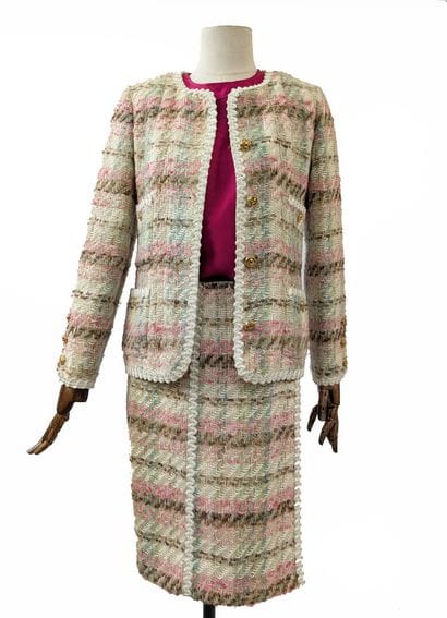 CHANEL - Boutique
Two-piece set in multicolored...