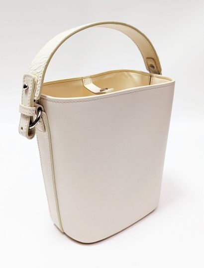 LORO PIANA
Small ivory leather bucket bag,...