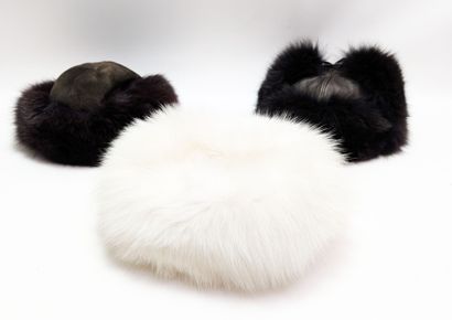 Set of 2 fur hats and a leather and fox-fur...