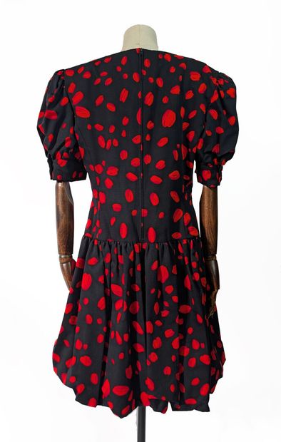 STARA 
Black cocktail dress with a red coffee...