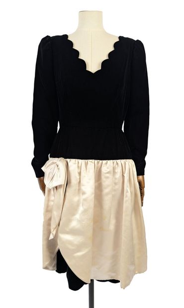 ANNE-MARIE - Paris
Cocktail dress, 