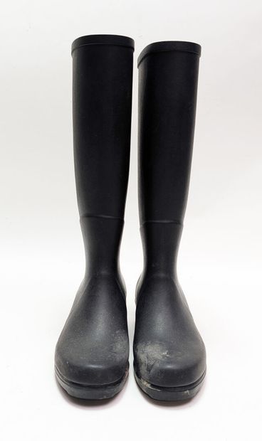AIGLE
Pair of black rubber boots.
(Pre-owned)
Labeled...