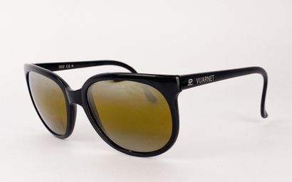 VUARNET
Black acetate sunglasses with Pouilloux...