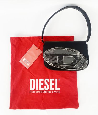 DIESEL
Black leather Borsa bag, magnetic...