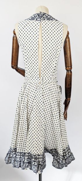 BALDROME
Cotton set with a Provençal blue...