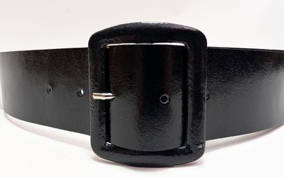 MASSIMO DUTTI
Black patent leather belt with...