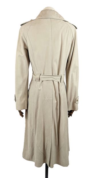 MAX MARA
Beige leather trench coat with a...