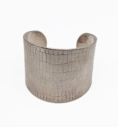 AGATHA
Open cuff bracelet in silver plated...