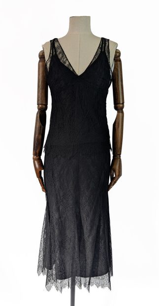 MAX MARA
Three-piece black lace set:
- Fitted...