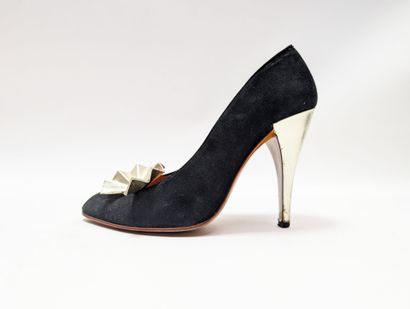 CHARLES JOURDAN
Pair of 