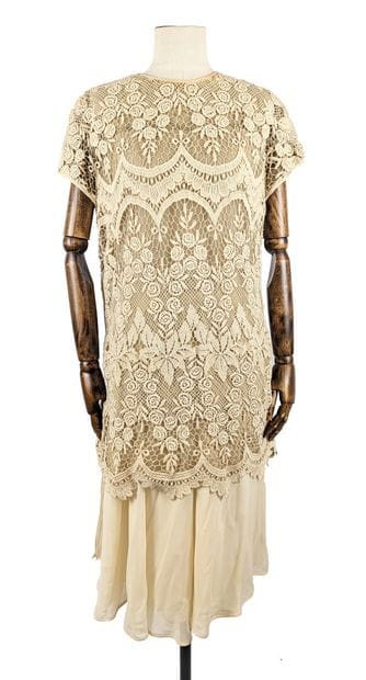 VALENTINO - Boutique
Beige guipure lace tunic,...