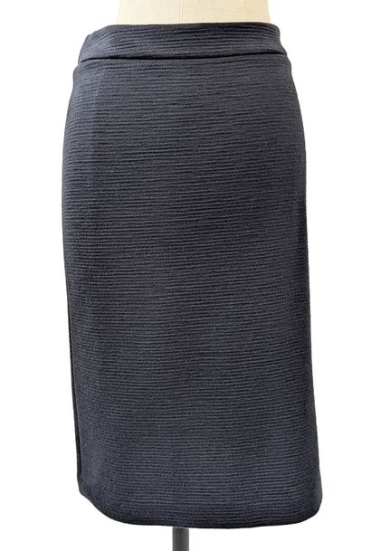 ARMANI - Collezioni
Black wool skirt with...