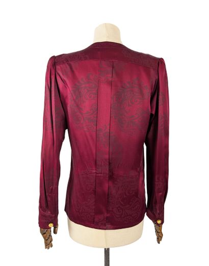 YVES SAINT LAURENT - Rive Gauche
Silk satin...