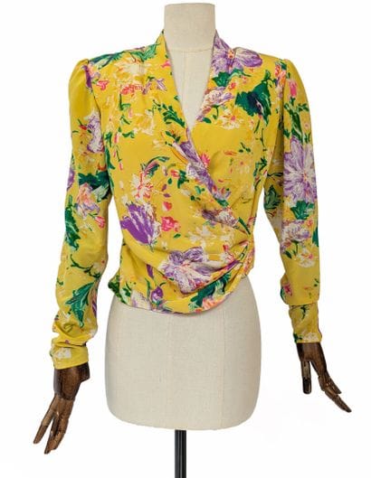 SCHERRER - Boutique
Yellow wrap-style blouse...