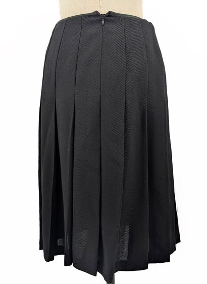 RENA LANGE
Black textured herringbone skirt,...
