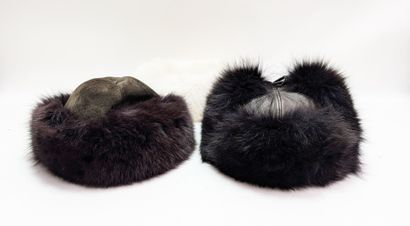 Set of 2 fur hats and a leather and fox-fur...