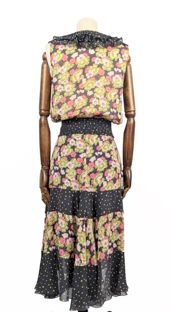 MAX MARA
Two-piece set in silk printed with...