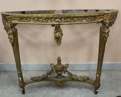 CONSOLE demi-lune en bois doré et sculpté...