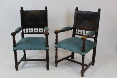 PAIRE DE FAUTEUILS en bois tourné de style...
