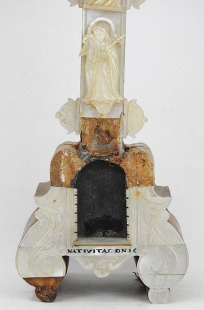 CROIX DE JERUSALEM en bois et plaquette de...