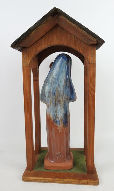 VIERGE à l'enfant en terre cuite vernissée,...