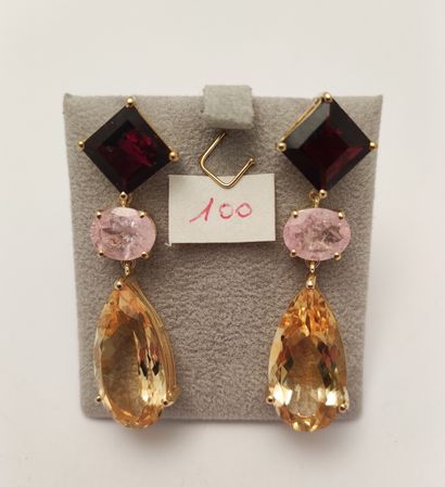 PAIRE DE PENDANTS d'oreilles en vermeil (925...