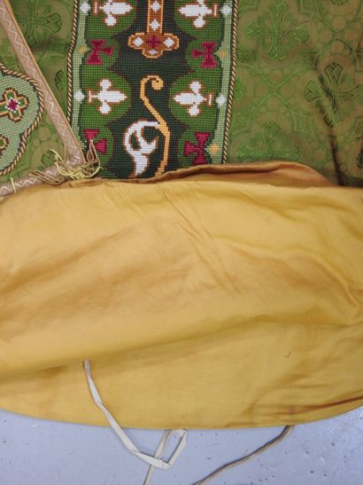 CHASUBLE romaine - paramentique en tissu...