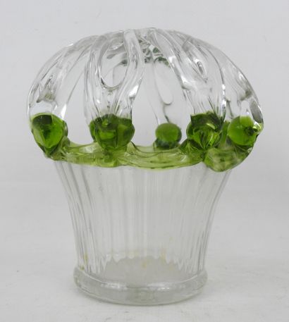 VASE en verre soufflé. Haut.: 15 cm.