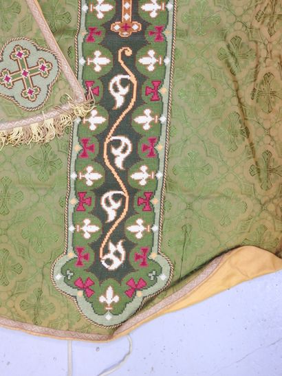 CHASUBLE romaine - paramentique en tissu...