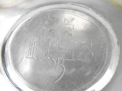 PATENE en vermeil gravé d'une croix, IHS...