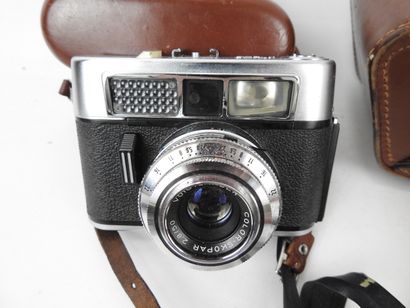 SIX APPAREILS photo dont :



- Voigtlander...