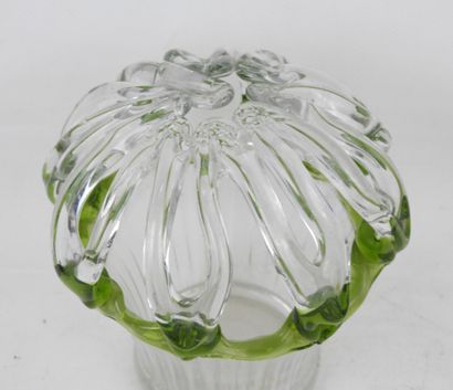 VASE en verre soufflé. Haut.: 15 cm.