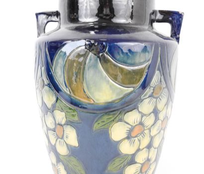 FAUQUET à BONNEVILLE : Vase à deux anses...