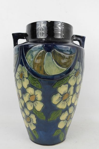 FAUQUET à BONNEVILLE : Vase à deux anses...
