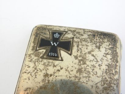 ALLEMAGNE. Boite à cigarette en argent poinçonnée...